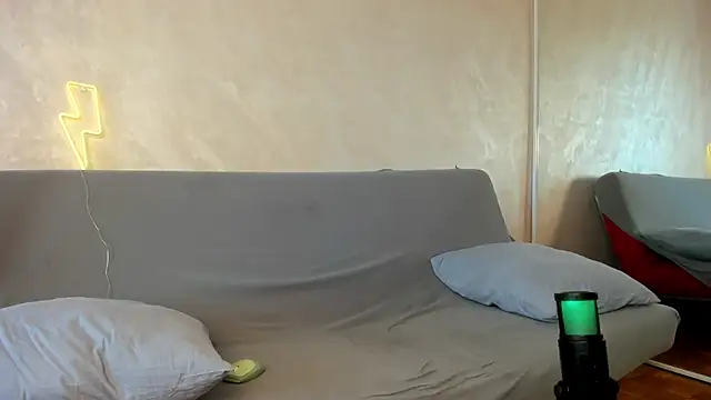 illajdza online show from March 13, 11:08 am