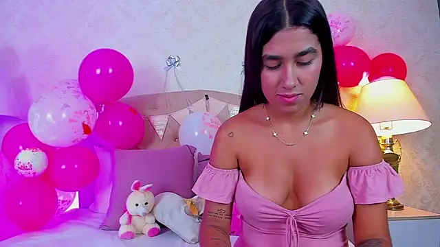 Mia Montess online show from March 24, 2:33 pm