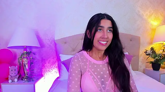 Mia Montess online show from April 13, 5:18 pm