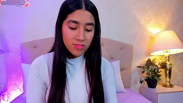 Mia Montess online show from June 2, 1:02 pm