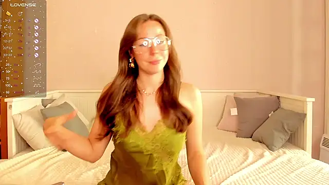 Snapshot of pusi_musi chatting on June 17, 2:18 pm pusi musi online show from June 17, 2:18 pm