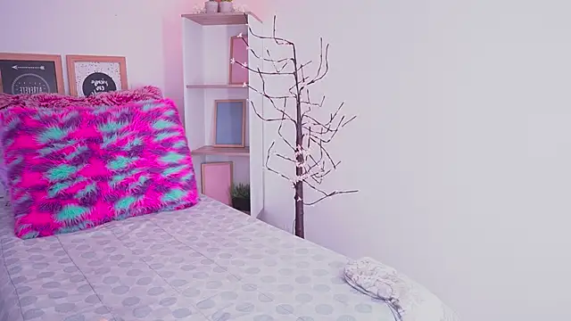 tommy blue online show from September 12, 1:06 am