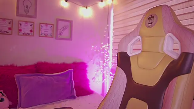 tommy blue online show from March 19, 12:42 pm