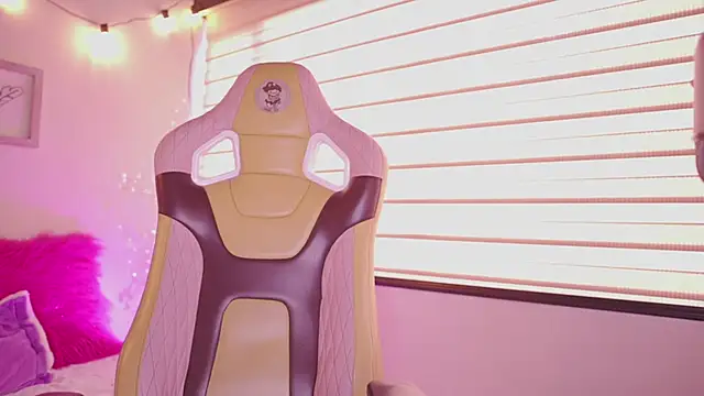 tommy blue online show from March 25, 12:22 pm