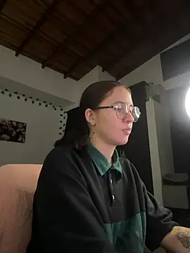 Camil Lee online show from March 8, 1:17 am