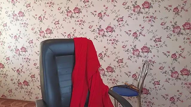 Snapshot of Maya_Mayflower chatting on October 23, 4:23 am Maya Mayflower online show from October 23, 4:23 am