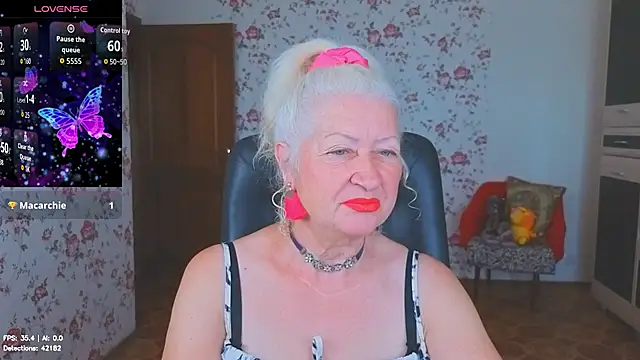 Maya Mayflower online show from July 3, 3:35 am