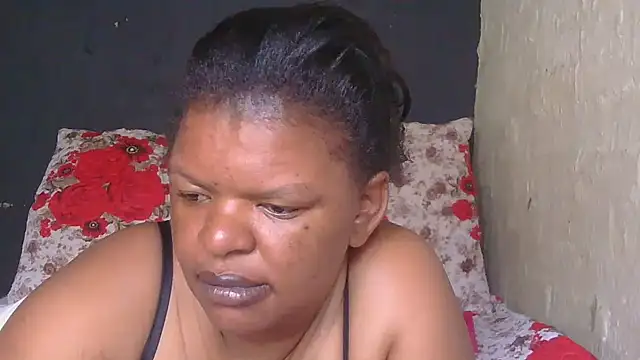 Snapshot of ebony_rose11 chatting on November 3, 12:50 pm ebony rose11 online show from November 3, 12:50 pm