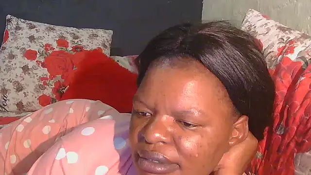 Snapshot of ebony_rose11 chatting on November 25, 5:02 pm ebony rose11 online show from November 25, 5:02 pm