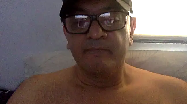 Snapshot of alrume49big chatting on March 2, 2:54 pm alrume49big online show from March 2, 2:54 pm