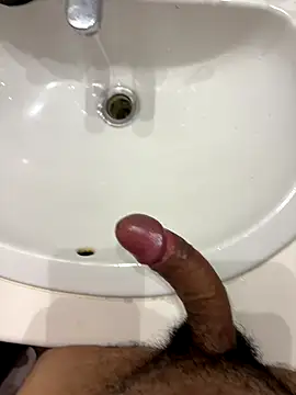 Snapshot of Runstat chatting on November 7, 12:10 am Runstat online show from November 7, 12:10 am