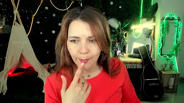 NicoleHitman online show from March 28, 1:11 pm