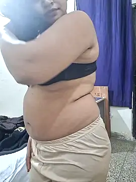 cute nansi online show from November 29, 6:33 pm