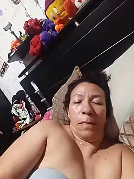 Snapshot of Antonela45 chatting on July 15, 12:16 am Antonela45 online show from July 15, 12:16 am