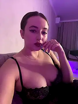 AlisaQSky online show from October 25, 2:13 pm