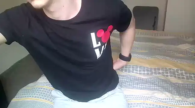 Snapshot of Enoch981 chatting on March 15, 10:03 am Enoch981 online show from March 15, 10:03 am