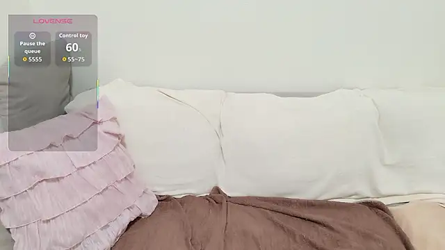 pppYukaqqq online show from December 23, 11:08 am