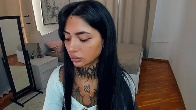 CharimgSabrina online show from September 11, 6:24 am