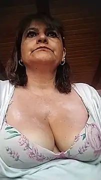 Snapshot of BiancaSteel chatting on June 24, 5:01 pm BiancaSteel online show from June 24, 5:01 pm