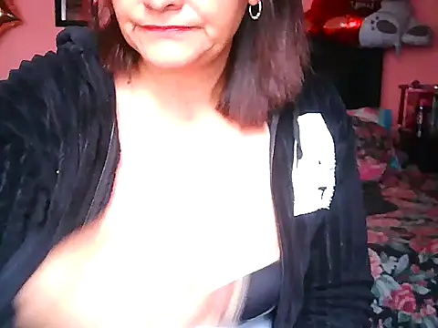 Snapshot of BiancaSteel chatting on July 3, 6:03 pm BiancaSteel online show from July 3, 6:03 pm
