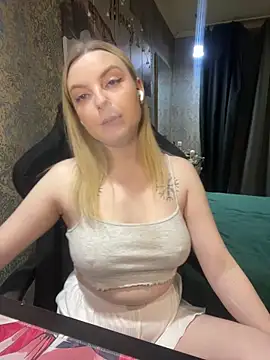 Snapshot of Lina_ly chatting on March 18, 8:04 pm Lina ly online show from March 18, 8:04 pm
