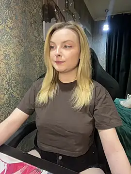 Snapshot of Lina_ly chatting on March 19, 8:32 pm Lina ly online show from March 19, 8:32 pm