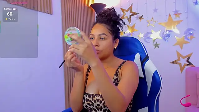 Snapshot of Sasha_rd chatting on November 5, 1:11 pm Sasha rd online show from November 5, 1:11 pm