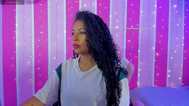 Snapshot of Sasha_rd chatting on November 8, 1:22 pm Sasha rd online show from November 8, 1:22 pm