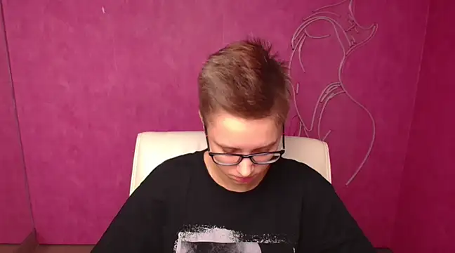 Bella Swannn online show from March 14, 6:29 pm