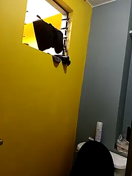 Ariana Rodriguez online show from October 24, 12:12 pm