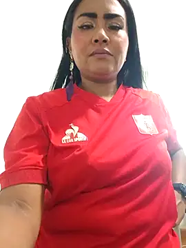 Snapshot of Ariana_Rodriguez chatting on May 1, 2:43 pm Ariana Rodriguez online show from May 1, 2:43 pm