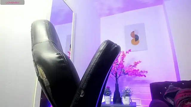 Ayliinn  online show from March 21, 8:19 am