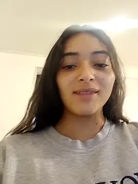 Valen Person online show from October 31, 3:24 pm