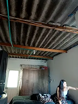 Valen Person online show from November 1, 4:53 pm