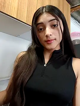 Valen Person online show from November 20, 4:07 pm