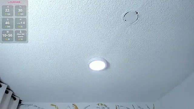 Cristal Velle online show from February 14, 12:35 pm