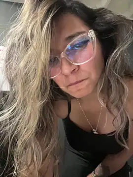 Isabella Varella online show from November 18, 12:38 am