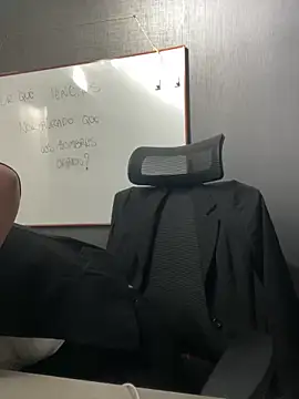 Isabella Varella online show from February 12, 12:22 pm