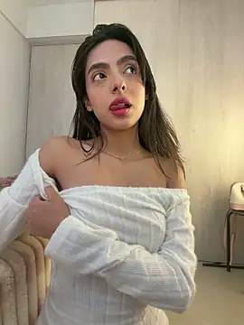 ZaraLuuv online show from March 21, 6:11 pm