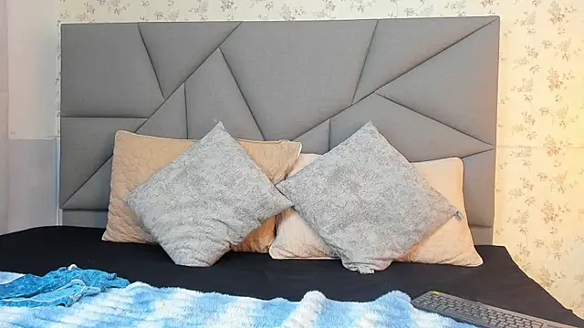 Liz ortega30 online show from October 23, 7:23 pm