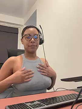 Melia Rayne online show from March 20, 10:42 am