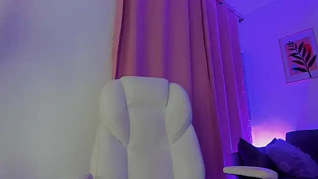 Snapshot of gaaby_foxx chatting on November 27, 1:46 pm gaaby foxx online show from November 27, 1:46 pm