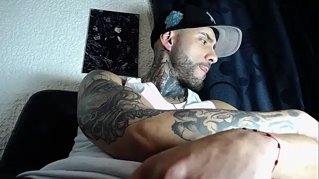Snapshot of dante_d_angelo_ chatting on October 22, 4:35 am dante d angelo online show from October 22, 4:35 am