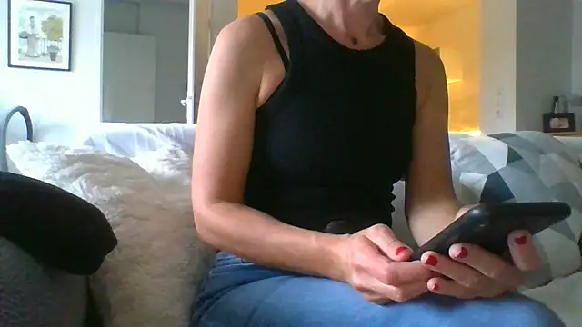 Valentinette online show from November 6, 2:18 pm