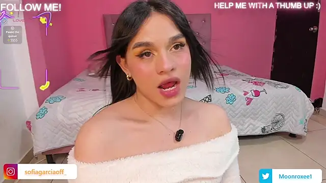 Moonroxe  online show from April 29, 9:54 pm