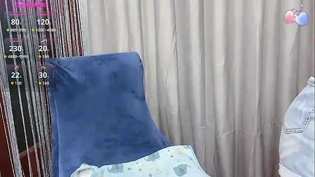 Snapshot of seangBibi chatting on October 15, 1:06 am seangBibi online show from October 15, 1:06 am