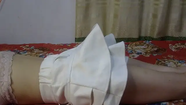 Snapshot of eye_spyy chatting on July 18, 5:00 am eye spyy online show from July 18, 5:00 am