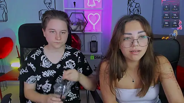 kiki swan online show from September 20, 7:53 am