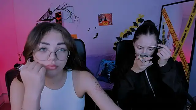 kiki swan online show from November 4, 6:56 am