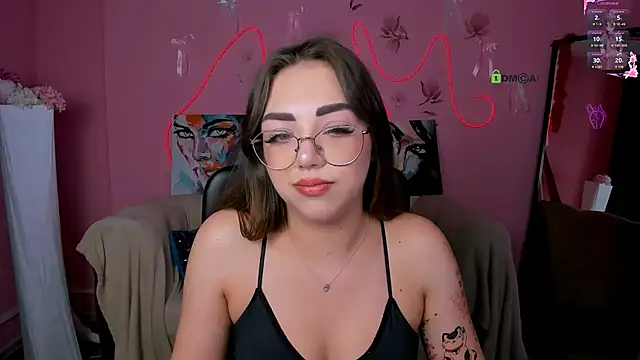 kiki swan online show from June 18, 7:29 pm